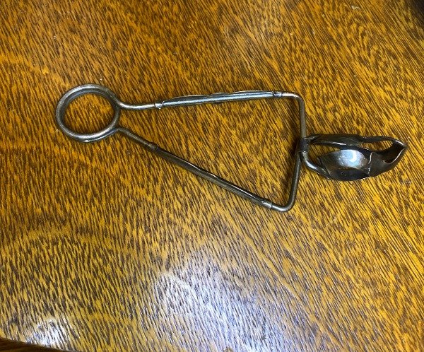 Producto - Pinza Antigua
