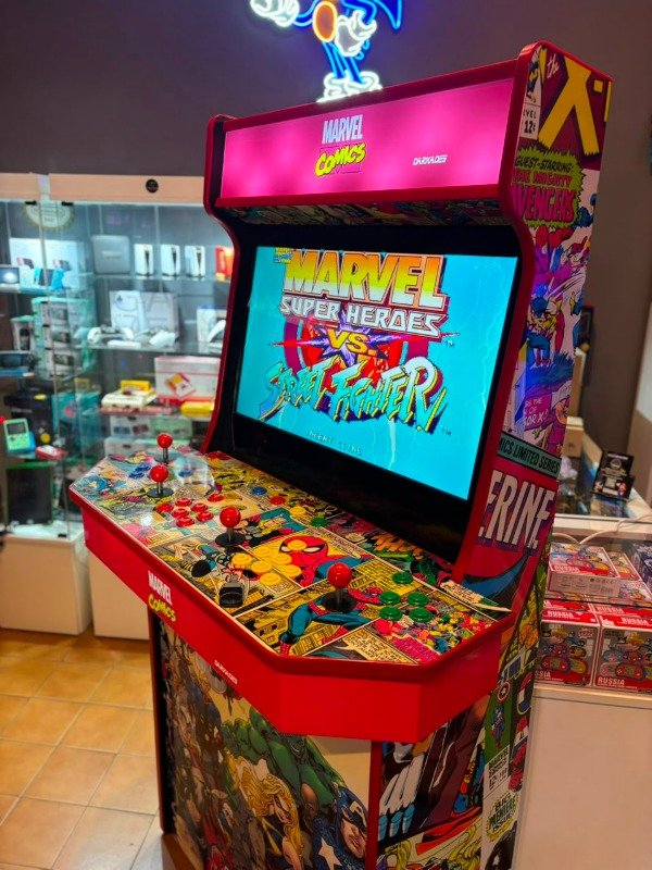 Producto - ARCADE PREMIUM CON SMART 32" PARA 4 JUGADORES CON SISTEMA DARK-STATION ROYAL