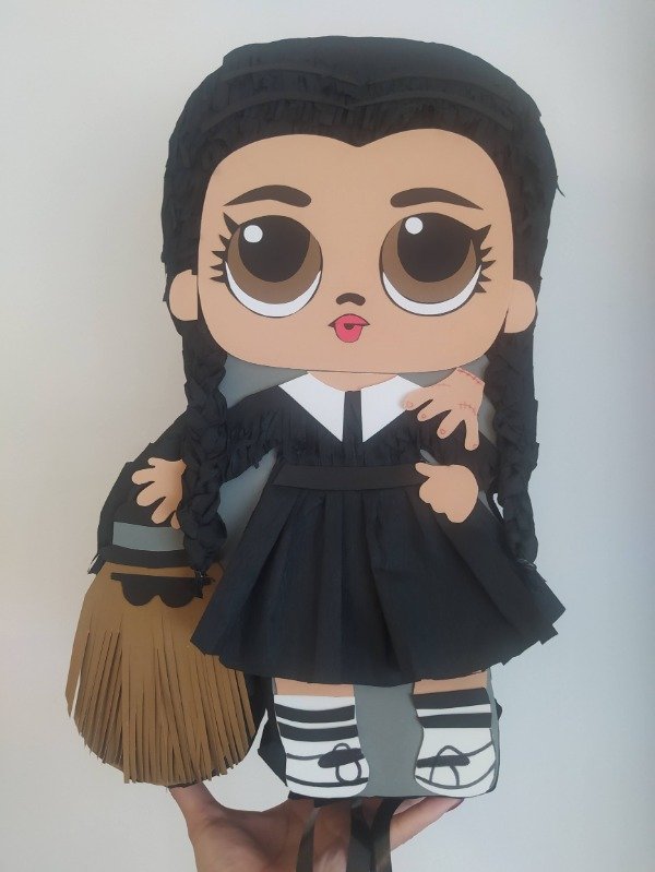 Producto - Personaje Merlina