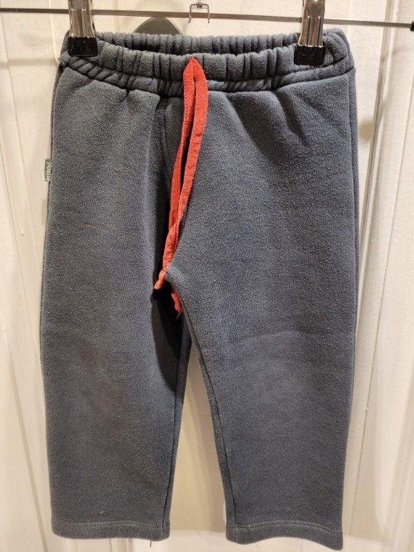 Producto - Jogging GEPETTO gris Talle 5 años - PRECIO: 7X