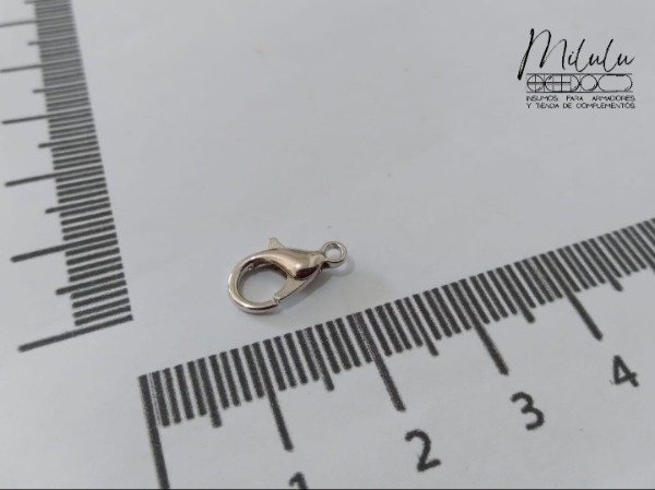 Producto - Mosquetón plateado 12mm
