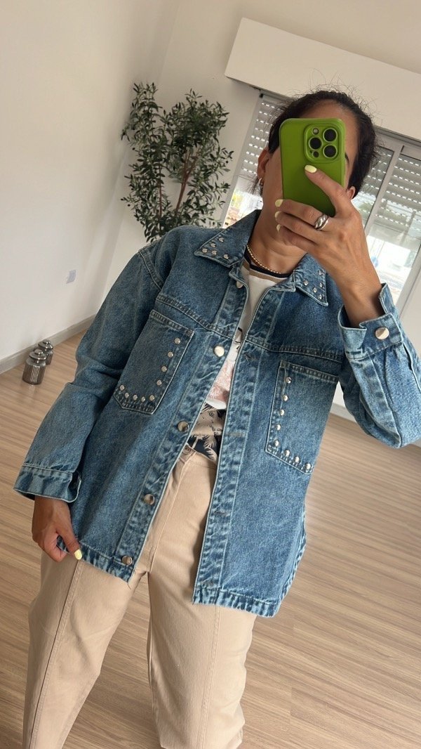 Camisaco jean tachas — imagen 4