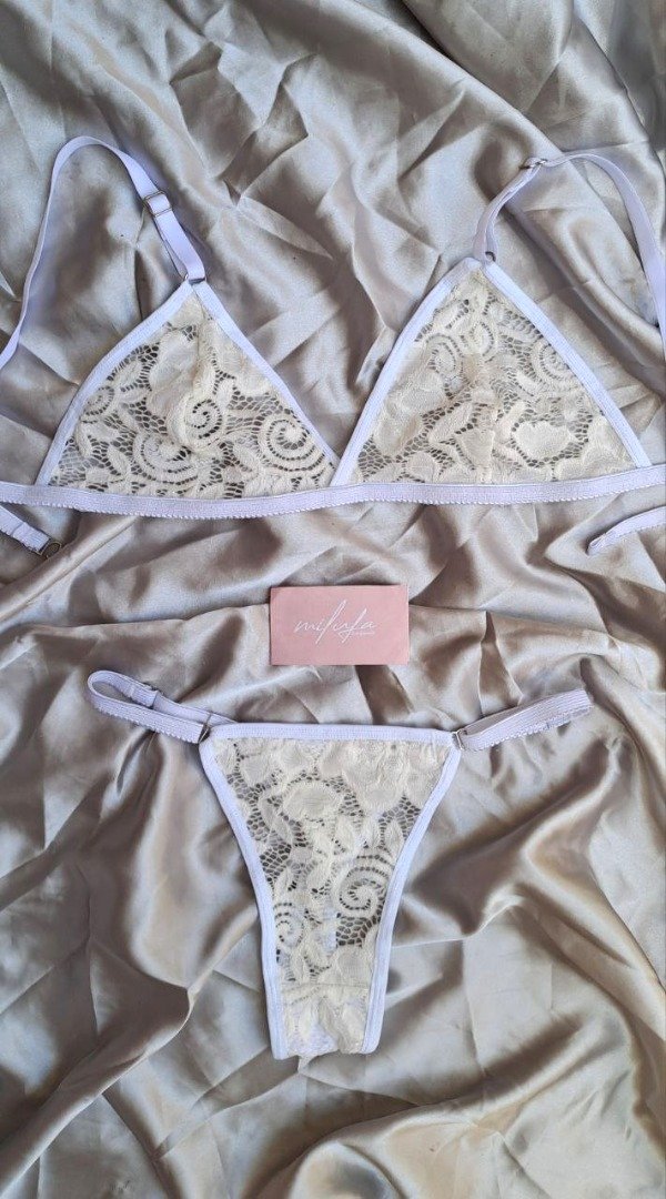 Producto - CONJUNTO TRIANGULO DE ENCAJE Y LESS REGULABLE