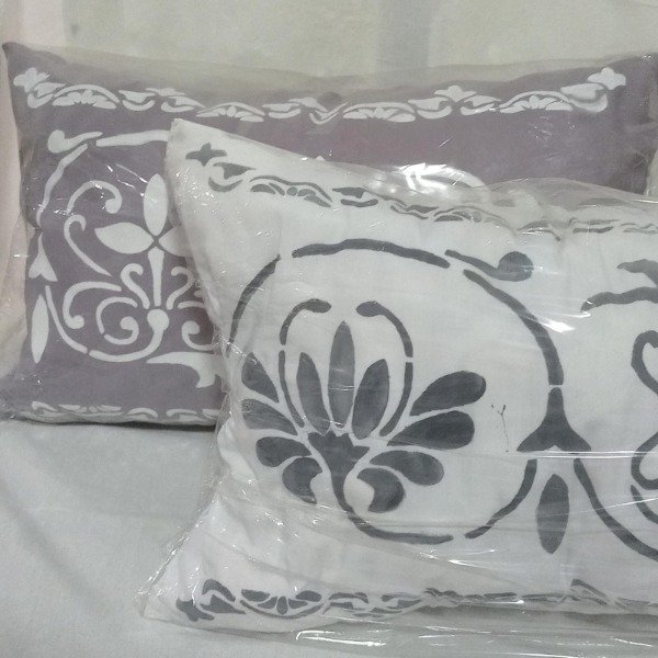 Producto - ALMOHADON X2 COMBINADOS pintados STENCIL gris
