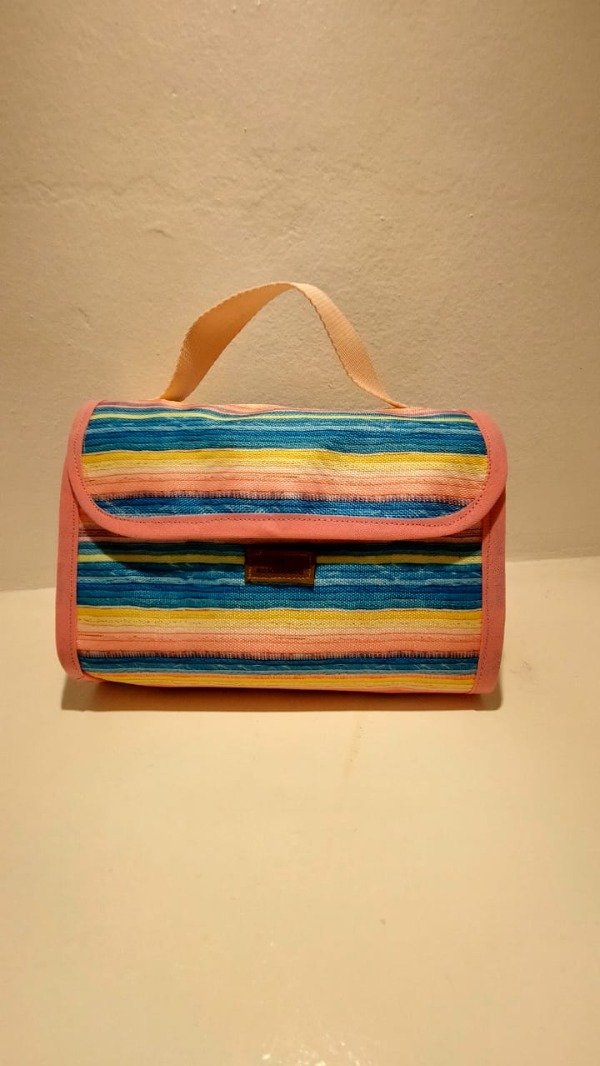 Producto - Porta taza en cordura rayada.