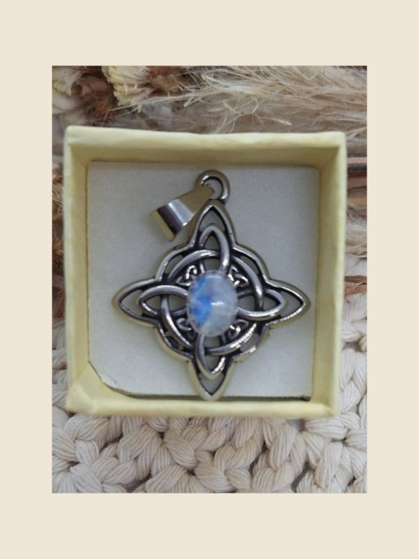 Producto - Nudo de bruja con relieve "Piedra de la luna"