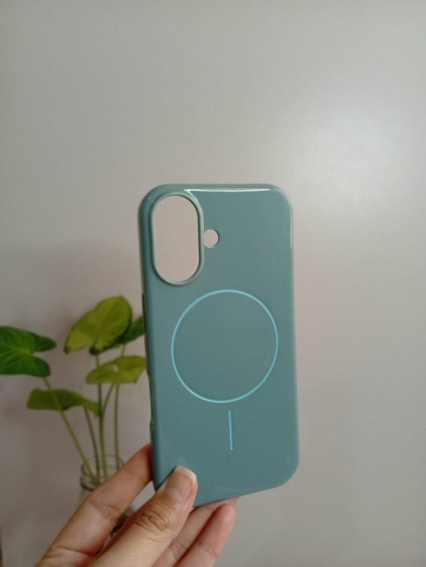 Producto - Funda Silicon con Magsafe