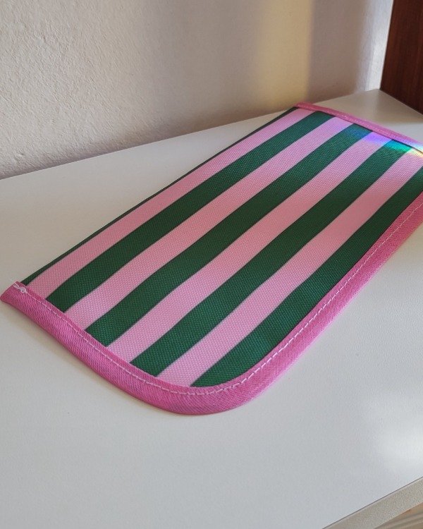 Producto - Estuche higiene multiuso - rayado chicle - 1