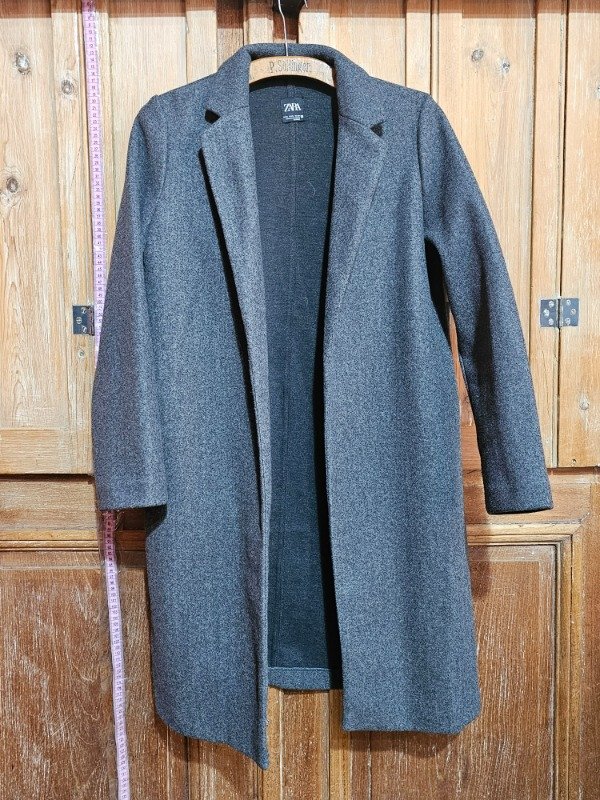 Producto - Tapado Zara Gris t.M