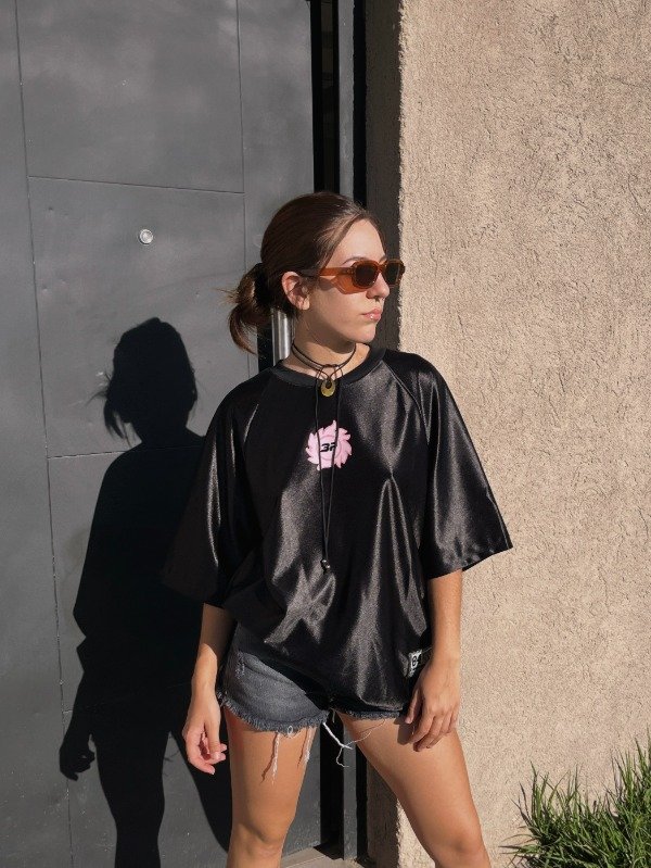 Producto - REMERA OVERSIZE 22