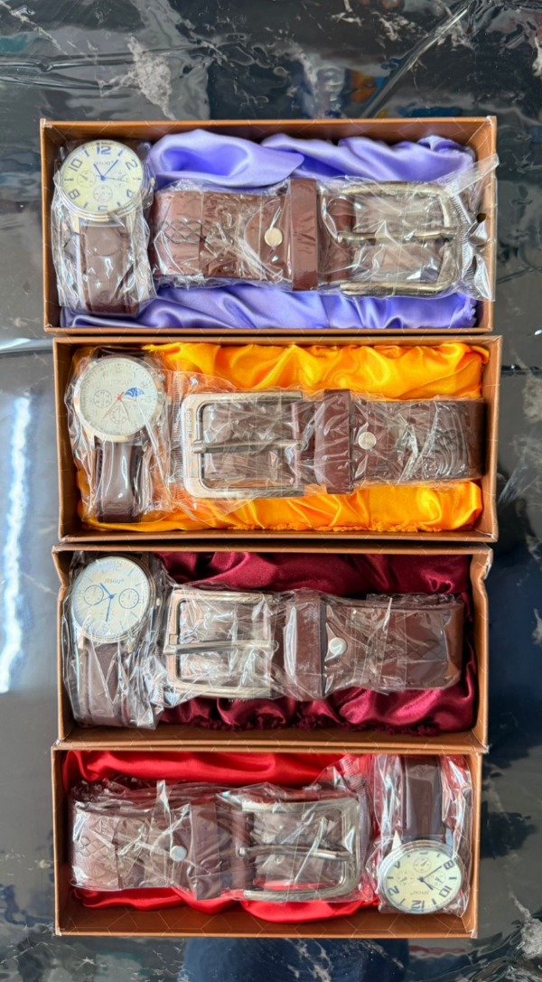 Producto - Set de regalo cinto y reloj