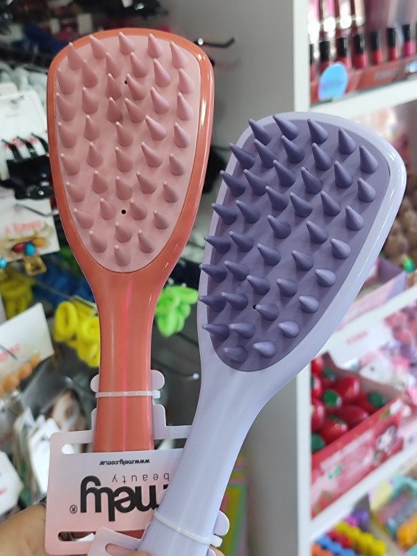 Producto - Cepillo masajeador con mango MELY