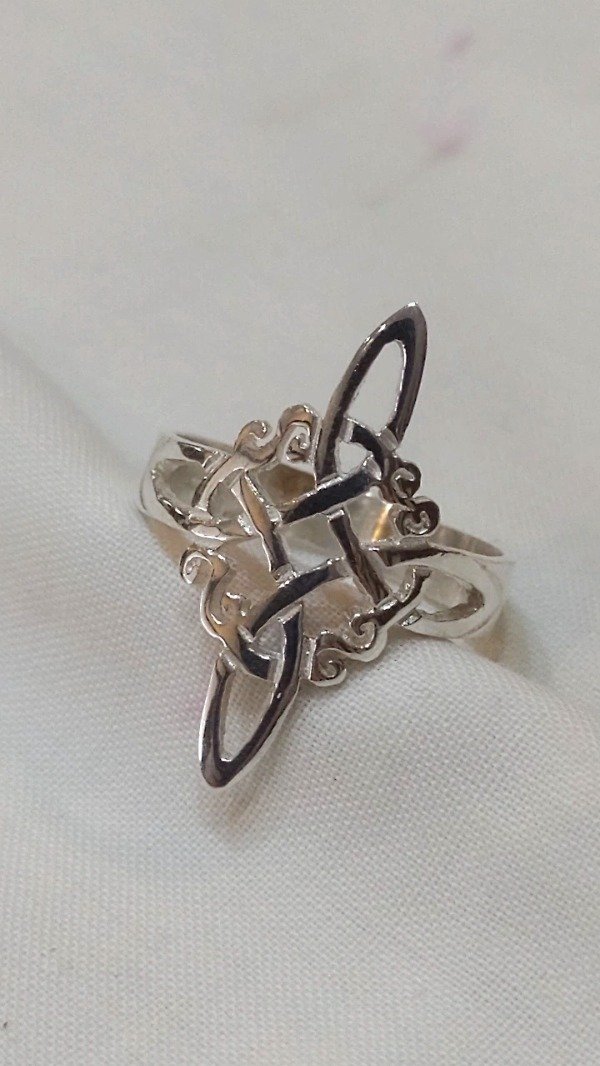 Producto - Anillo de Plata 925 nudo de Bruja