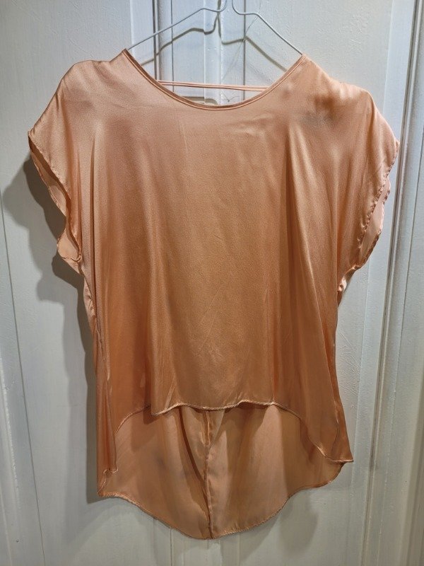 Producto - Remera GINEBRA raso rosa Talle S - PRECIO: 50X