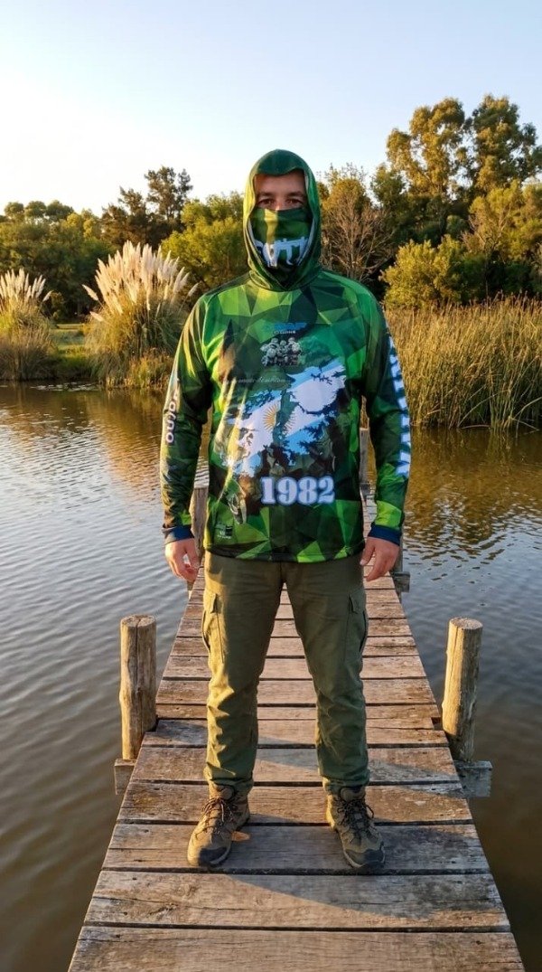 Producto - Remera UV 40 MALVINAS