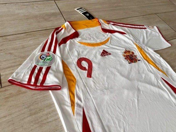Producto - CAMISETA ESPAÑA IMPORTADA ALTERNATIVA RETRO 2006 #9 TORRES - 3