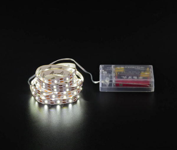 Producto - Tira Led a Pila 2 mts Luz Blanca Fria Autoadhesiva Ideal Espejos, Murga, Bombos