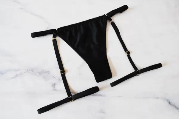 Producto - Panty Less Harness