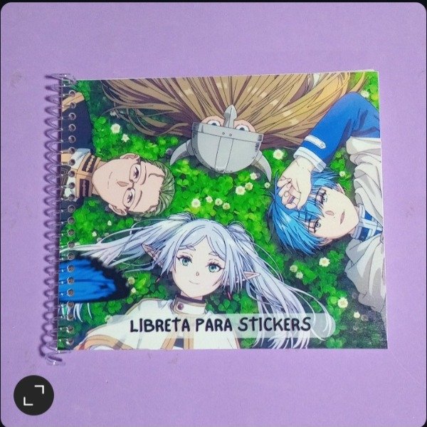 Producto - Libreta para stickers Frieren