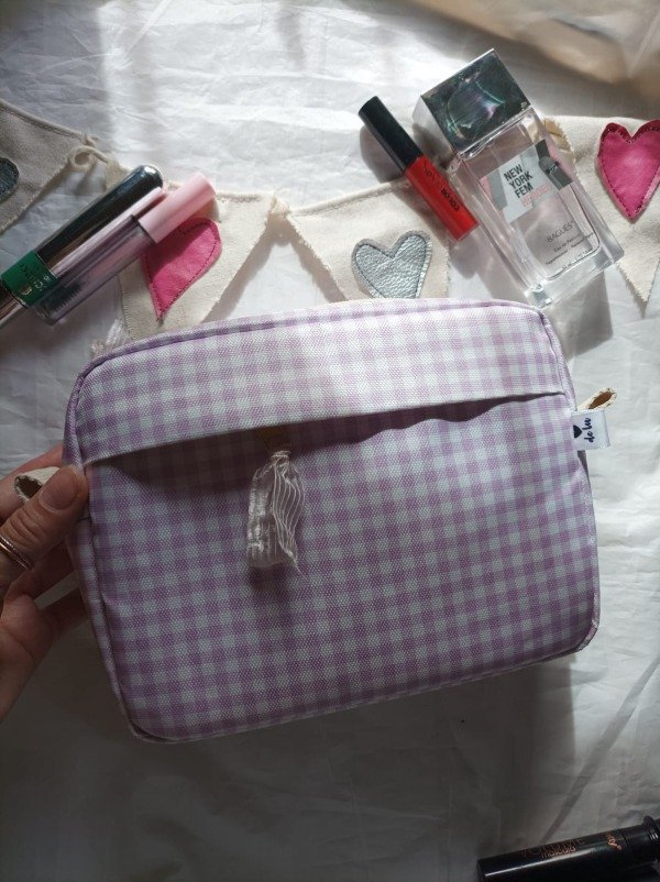 Producto - Neceser cuadrillé lila