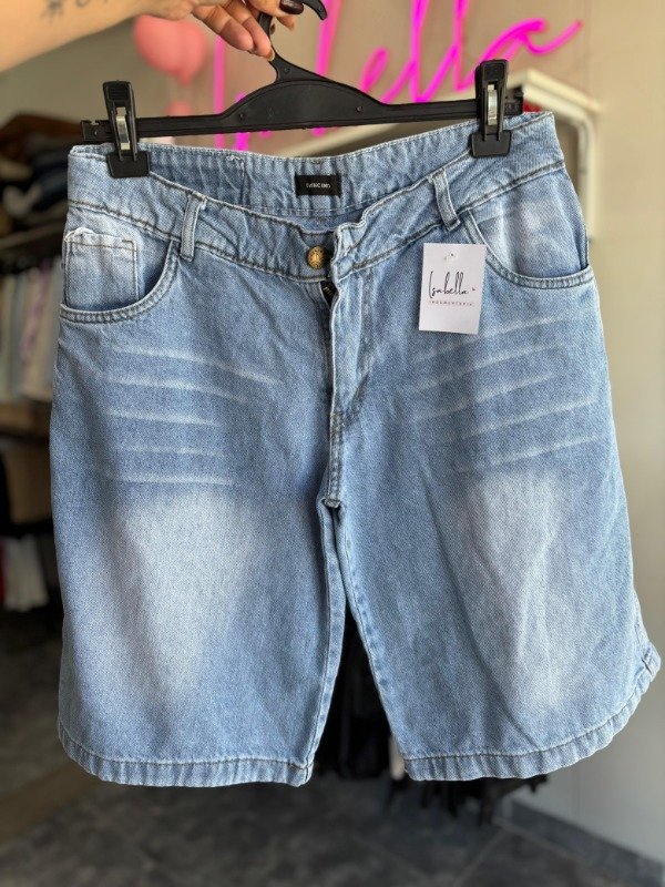 Producto - Bermuda celeste tiro medio