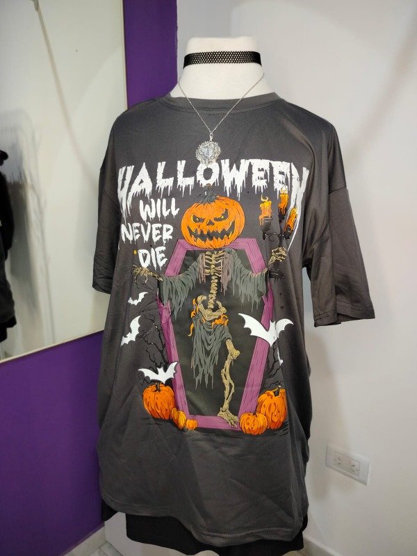 Producto - Remera UNISEX "Never Die Tee"