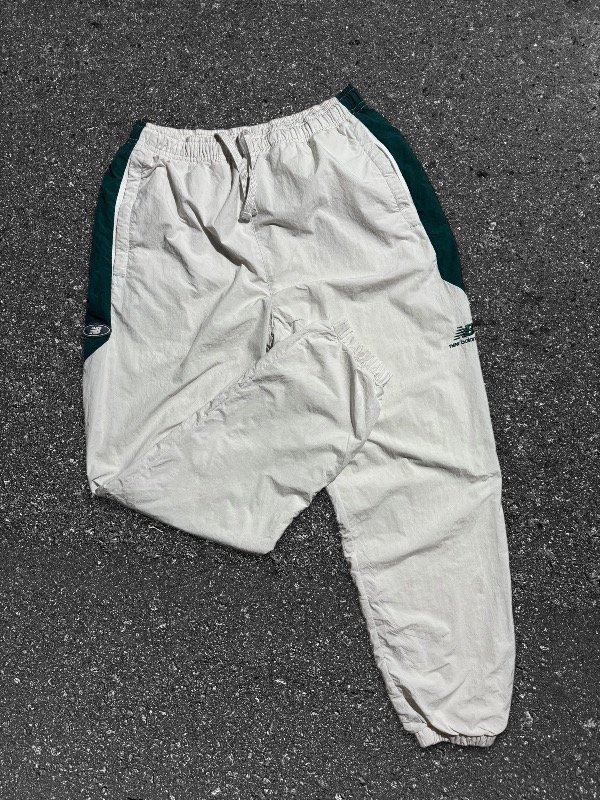 Producto - PANT WINDBREAKER NEW BALANCE RETRO OG