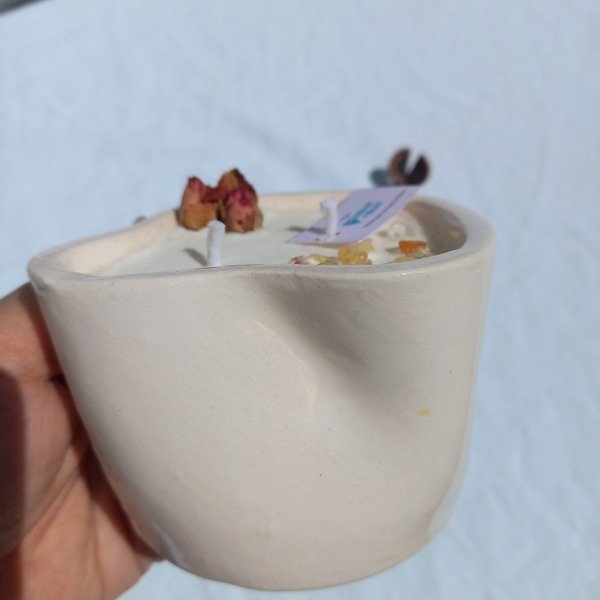 Producto - Vela cerámica amorfa higos y cedro