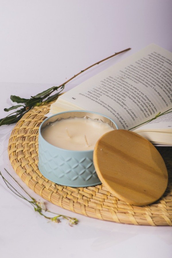 Producto - VELA - Lata Lux Celeste (c/tapa) - 1