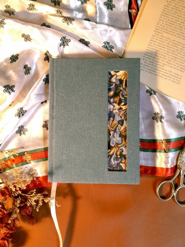 Producto - Cuaderno a6 - "Lirios y rosas"