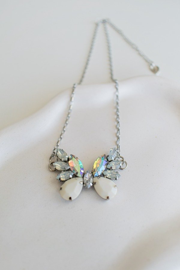Producto - Collar MARIPOSA - blanco