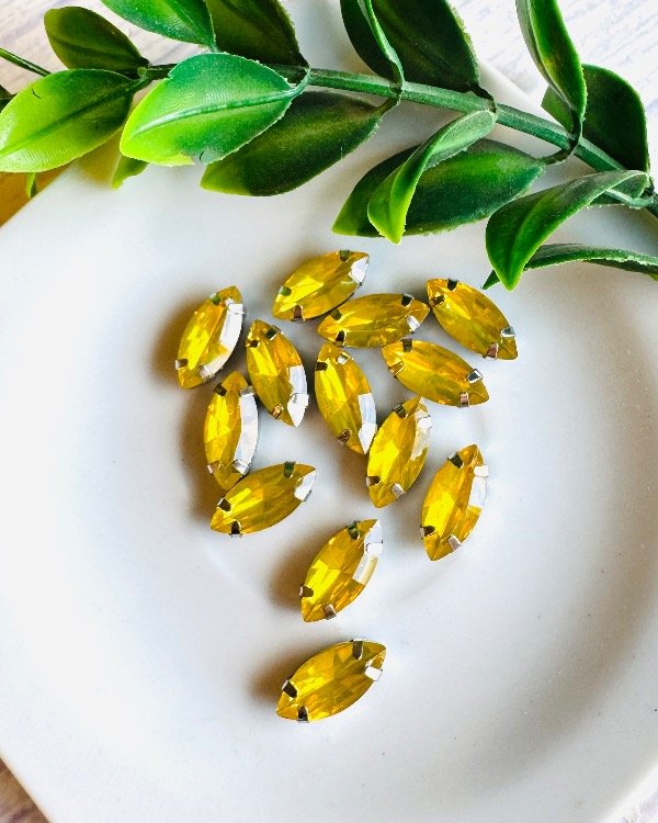 Producto - 7X15 NAVETTE AMARILLO OPAL