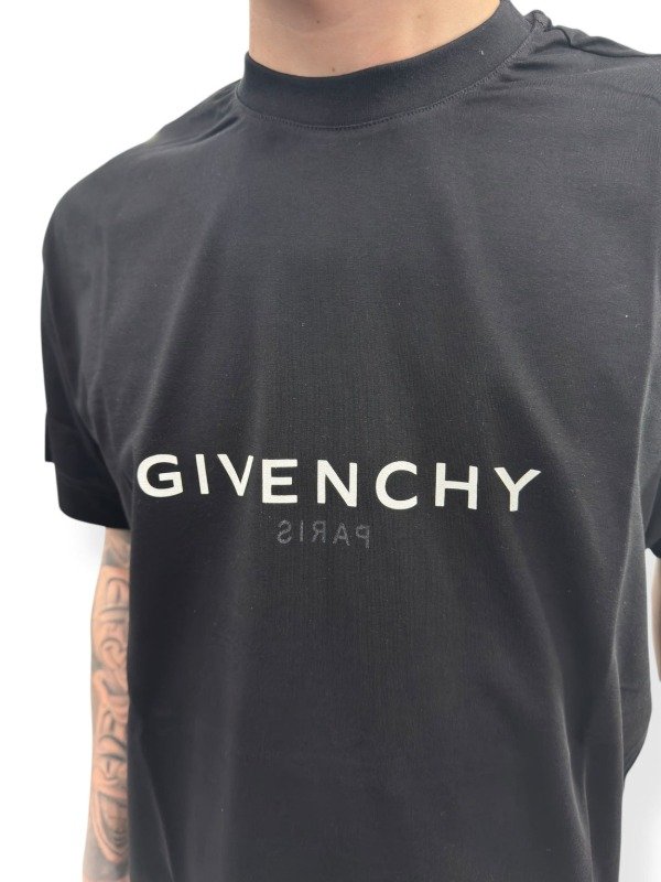 Producto - Remera t-shirt givenchy