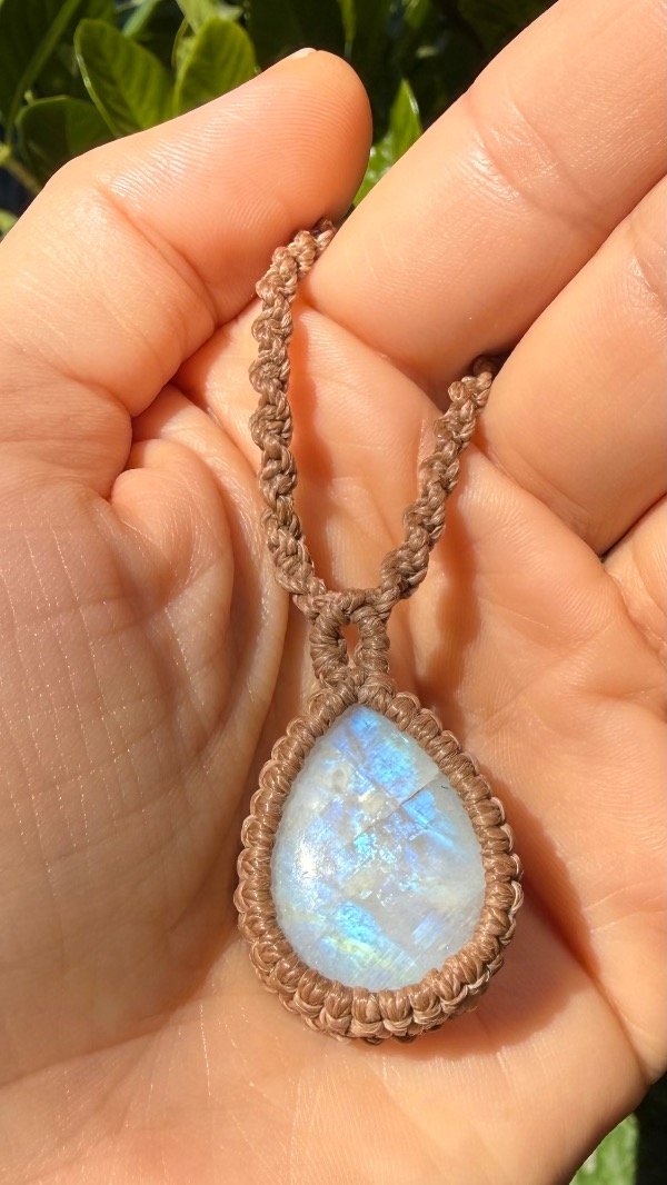 Producto - Collar Amuleto Piedra de la Luna - Serenidad