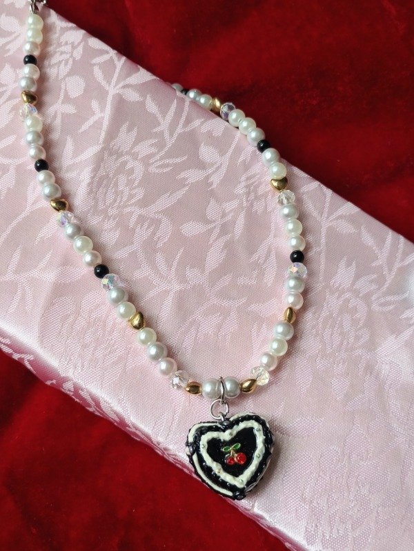 Producto - Collar Gotica Cherry