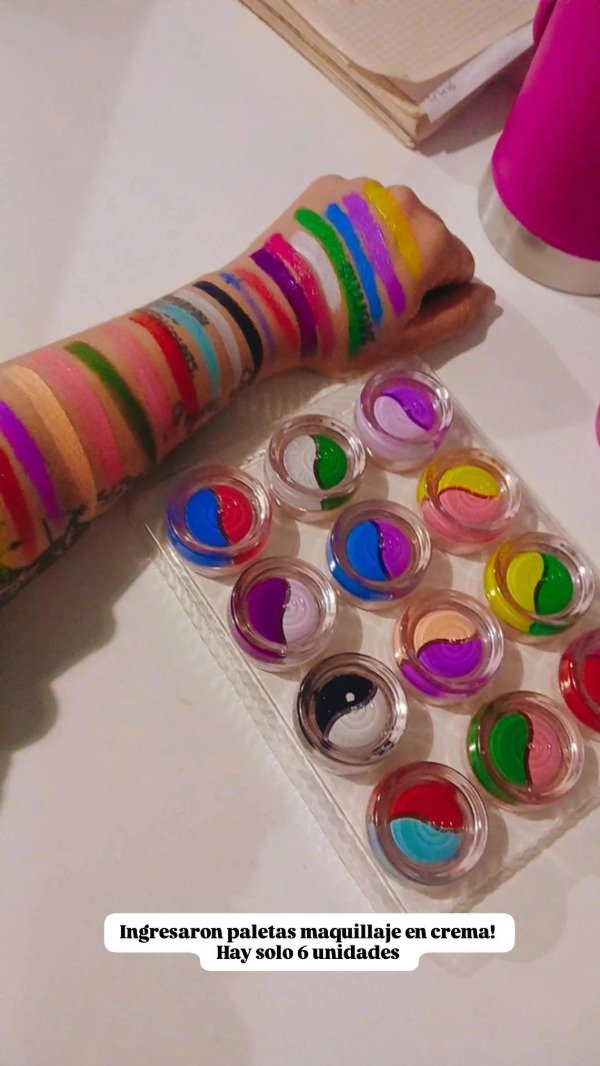 Producto - Paleta Makeup 24 tonos + 100 stencil de regalo