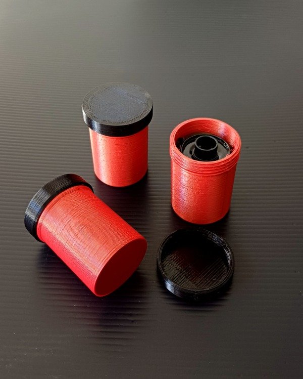 Producto - Estuche para rollo 35mm
