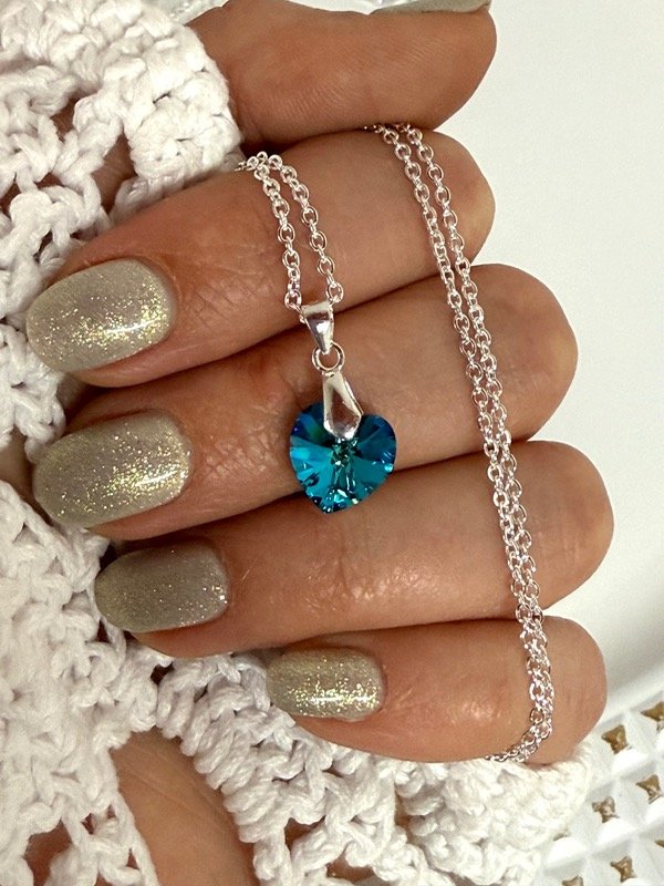 Producto - CB573 Collar con dije corazón cristal azul acero blanco 45cm