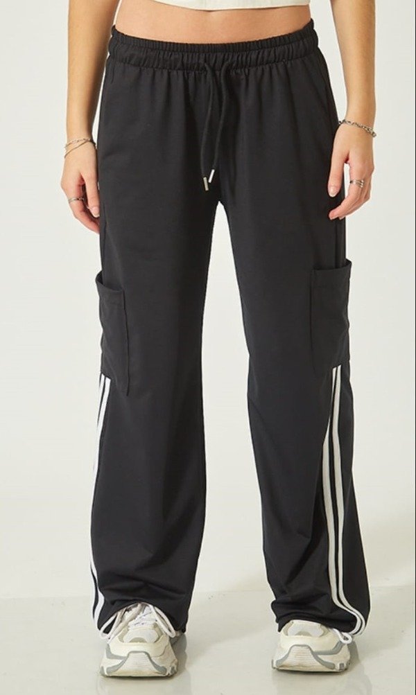 Producto - Pantalón deportive cargo