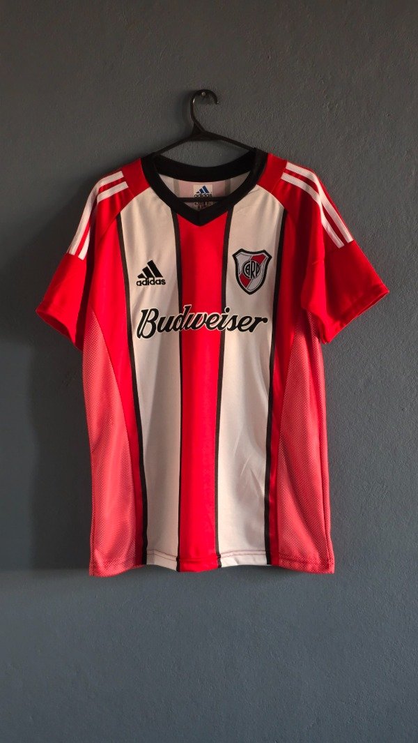 Producto - CAMISETA RETRO RIVER PLATE ALTERNATIVA 2002-03