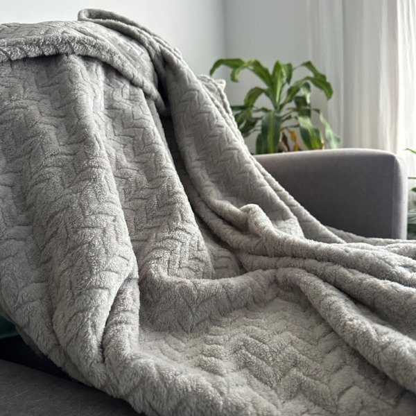 Producto - MANTA ESPIGA POLAR SOFT
