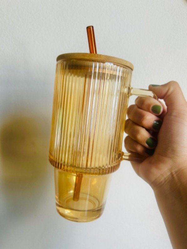 Producto - Vaso de vidrio tramado con tapa y bombilla ámbar - 5