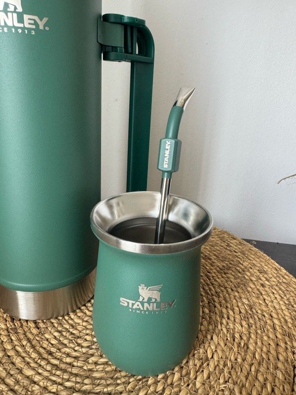 Producto - TERMO SIMIL STANLEY COMBO VERDE