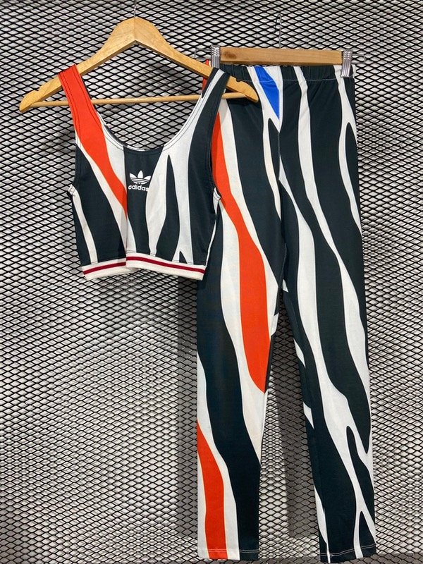 Producto - Conjunto lycra TM (va para un S)