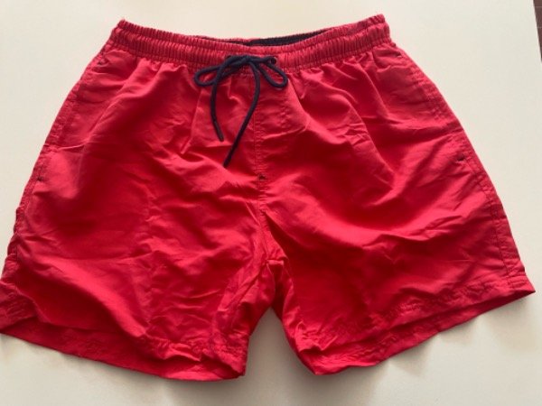 Producto - Short Importado Liso Rojo Talle S