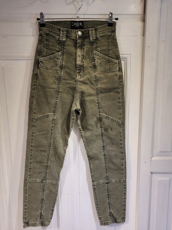 Producto - Jean CHER verde oxido cargo baggy-Talle 26- PRECIO: 63x - 0