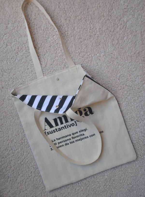 Producto - ToteAmiga Rayado Negro y blanco