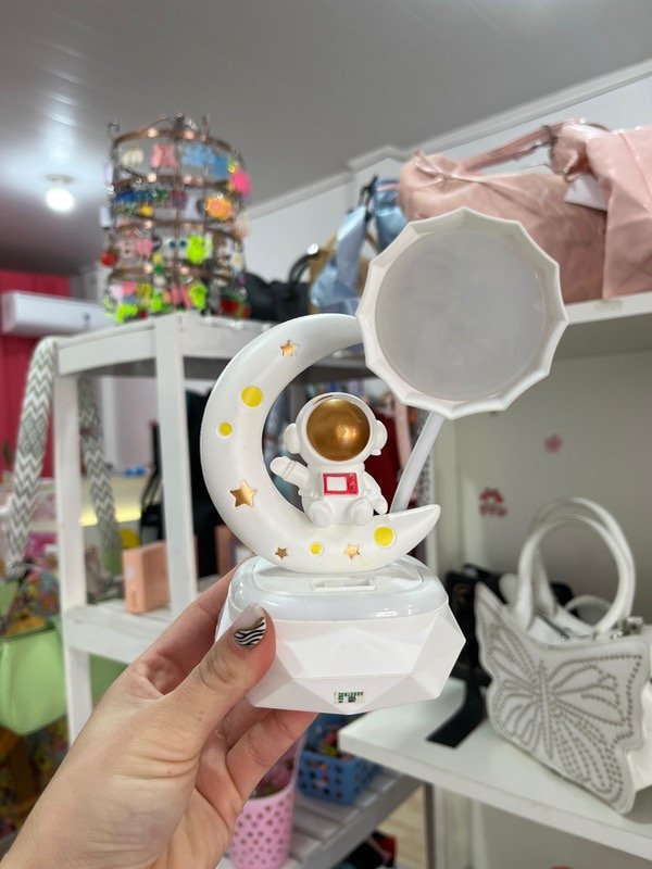 Producto - Lámpara astronauta