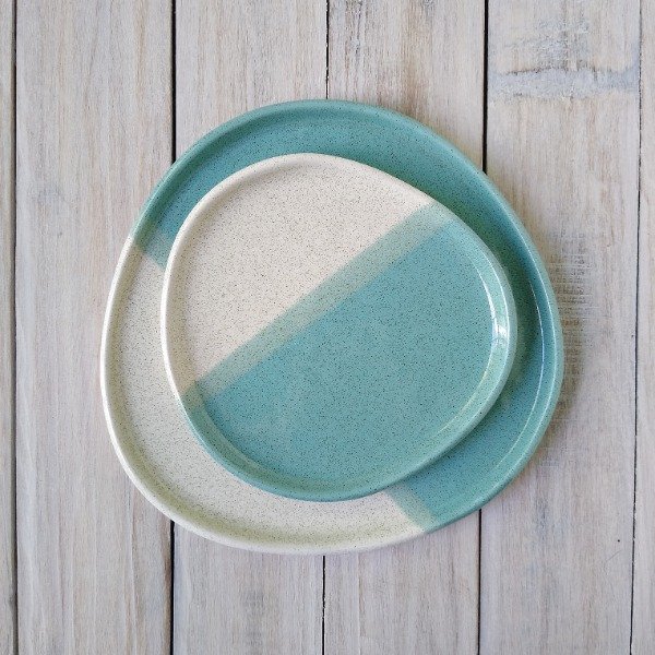 Producto - Plato de cerámica artesanal oval 20 CM