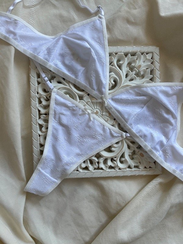 Producto - Conjunto Labrado blanco